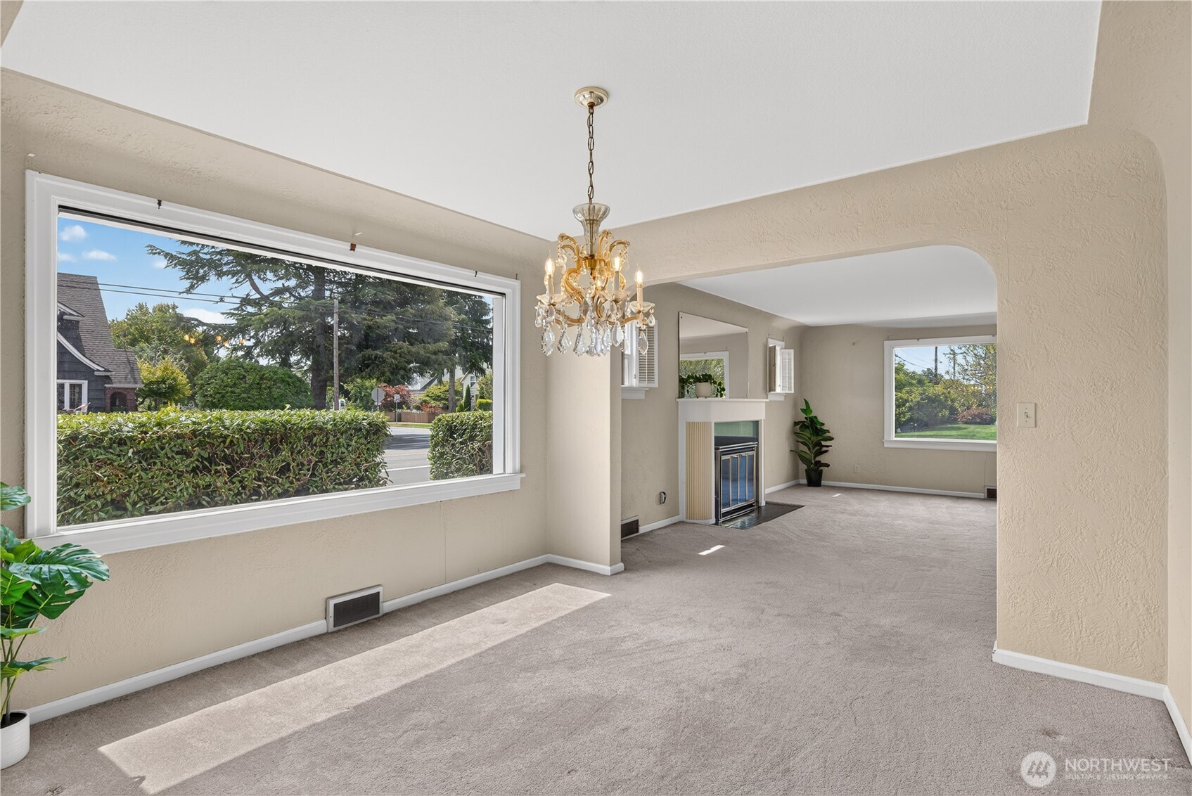 1831 Rucker Avenue Everett, WA 98201 - Photo 9 of 40 Gallery Image 9