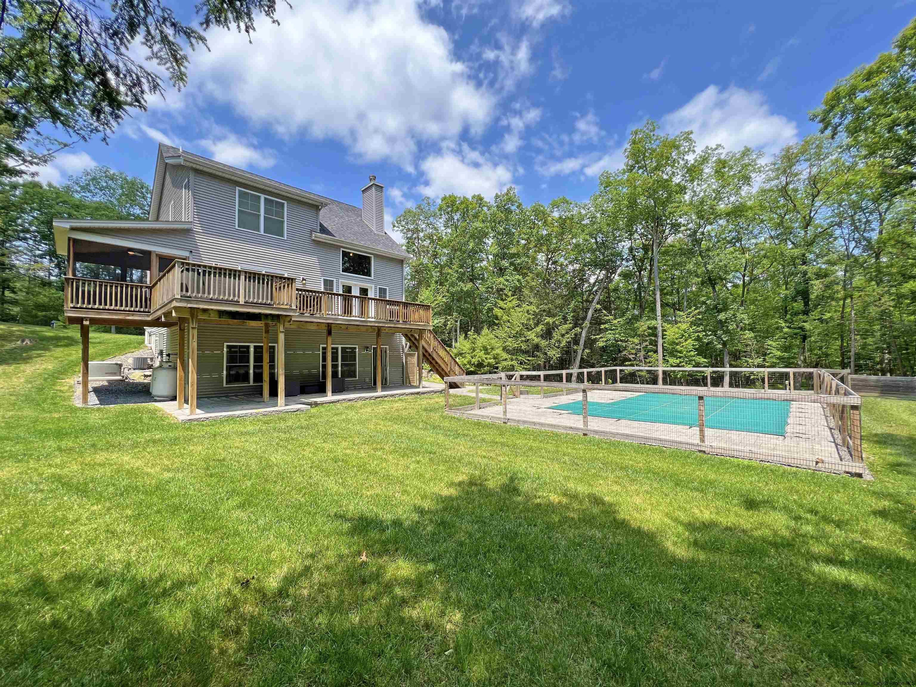 9 Magnolia Kingston, NY 12401 - Photo 4 of 33 a view of a house with a backyard