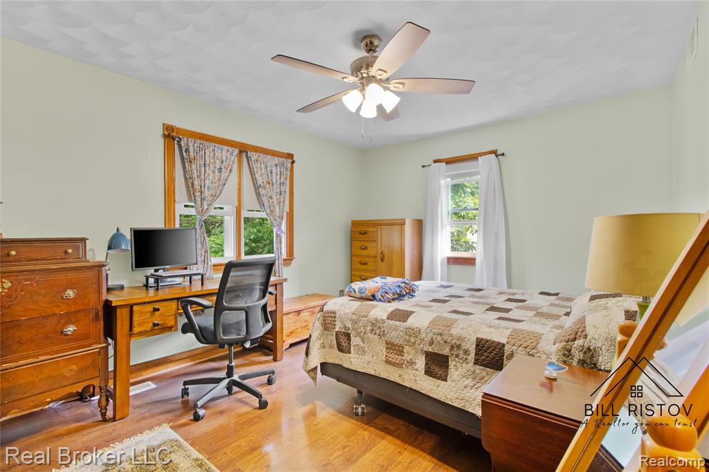 1932 Pageant Way Holt, MI 48842 - Photo 19 of 37 Gallery Image 19
