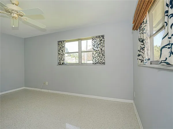 $2,400 | 2616 15th Street, Vero Beach, FL 32960