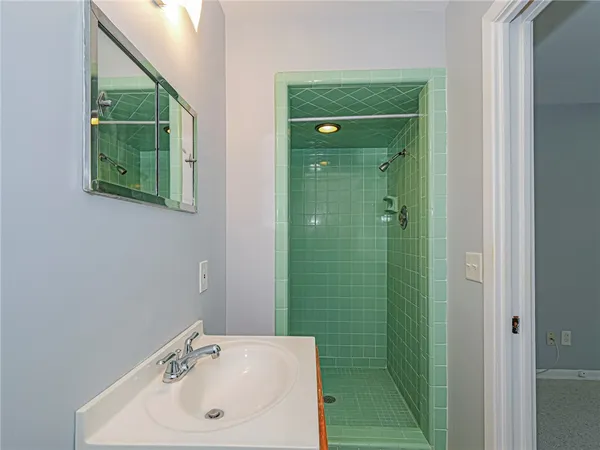 $2,400 | 2616 15th Street, Vero Beach, FL 32960