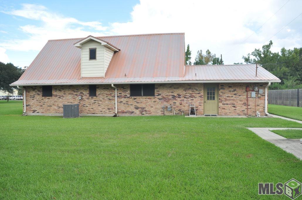 39405 Babin Road Gonzales, LA 70737 - Photo 3 of 15 Gallery Image 3