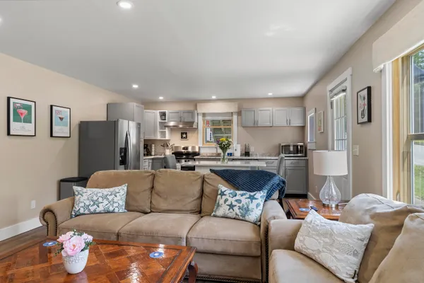 $895,000 | 8 Country Club Road, Boothbay, ME 04537