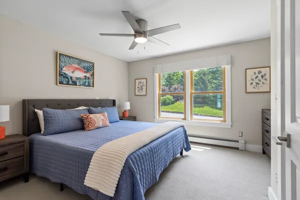 $895,000 | 8 Country Club Road, Boothbay, ME 04537