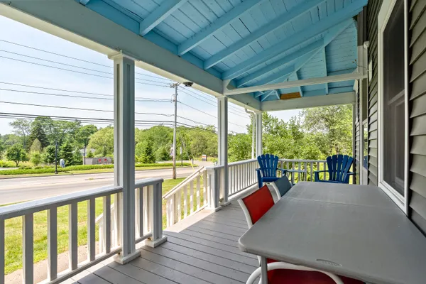 $895,000 | 8 Country Club Road, Boothbay, ME 04537