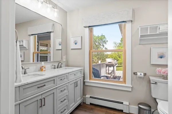 $895,000 | 8 Country Club Road, Boothbay, ME 04537