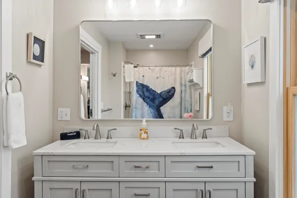 $895,000 | 8 Country Club Road, Boothbay, ME 04537