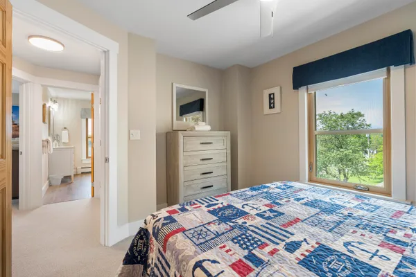 $895,000 | 8 Country Club Road, Boothbay, ME 04537