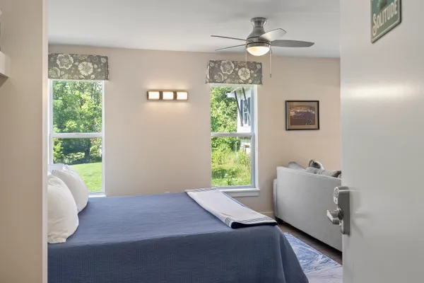 $895,000 | 8 Country Club Road, Boothbay, ME 04537