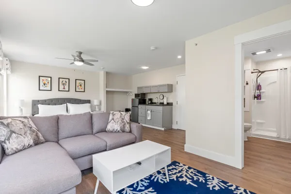 $895,000 | 8 Country Club Road, Boothbay, ME 04537