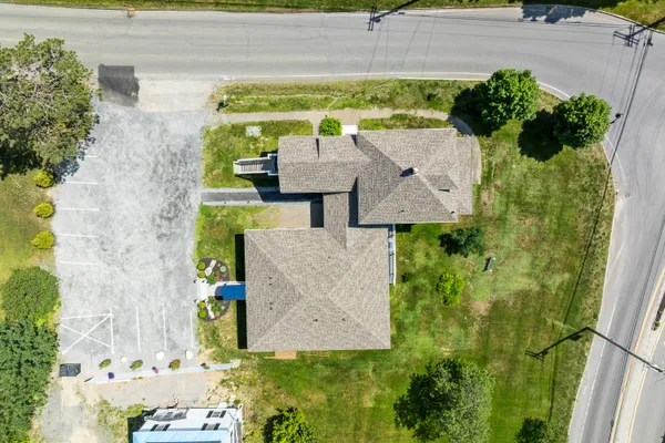 $895,000 | 8 Country Club Road, Boothbay, ME 04537