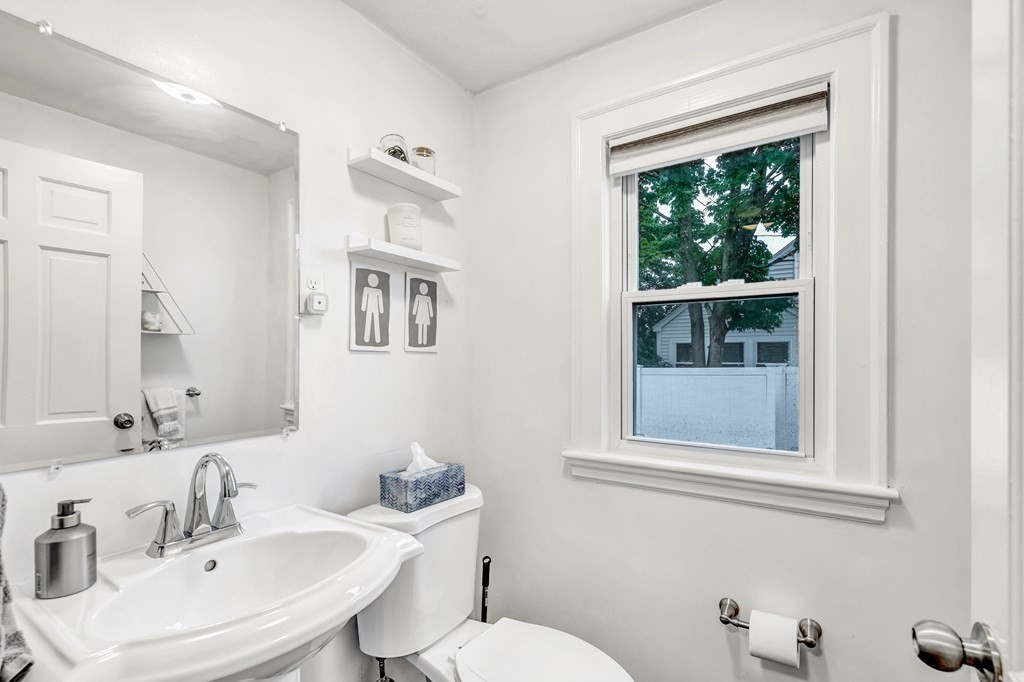 80 Colonial Avenue Waltham, MA 02453 - Photo 20 of 36