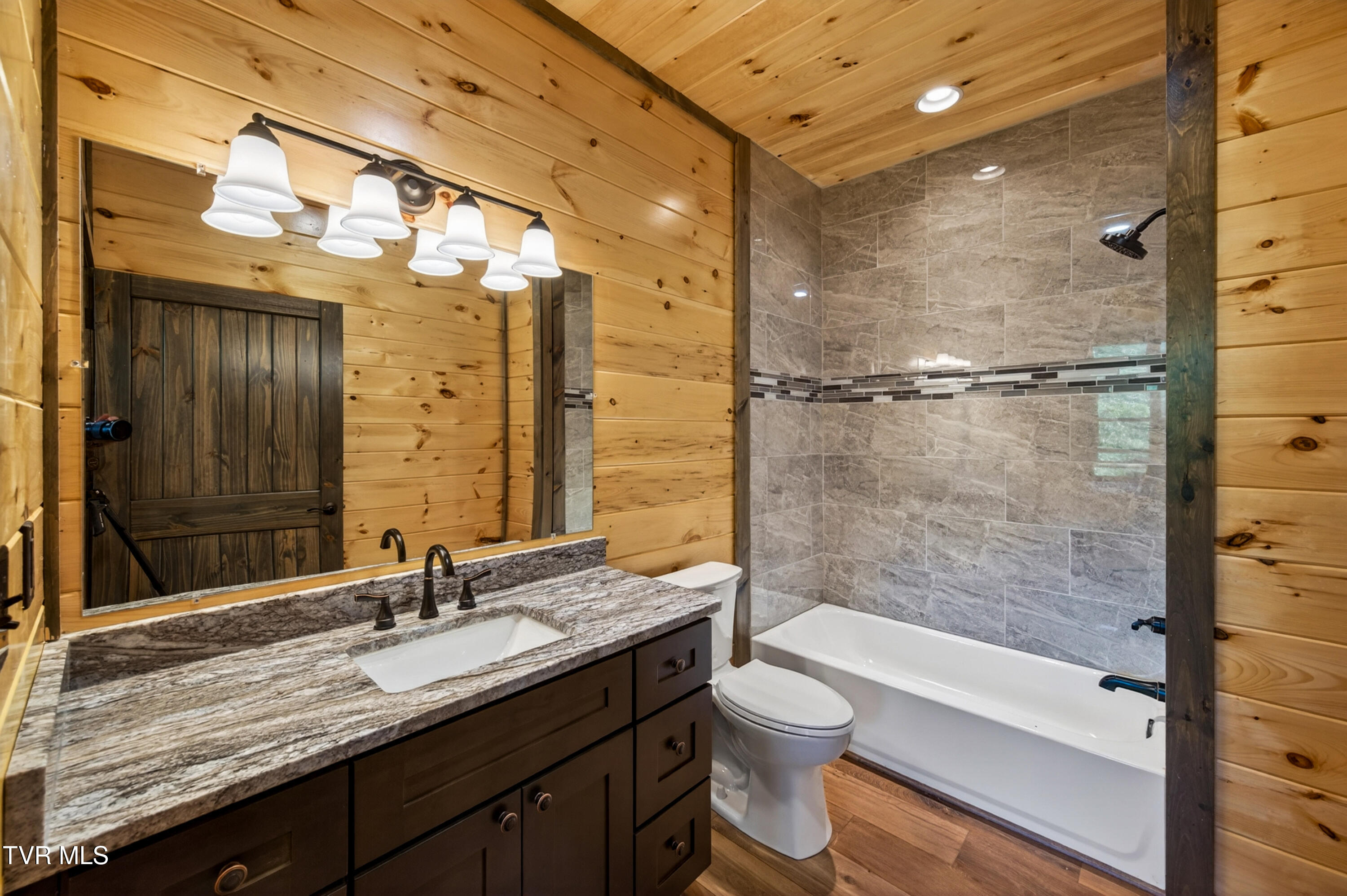 756 Ski View Lane Sevierville, TN 37876 - Photo 32 of 48 DSC_8068