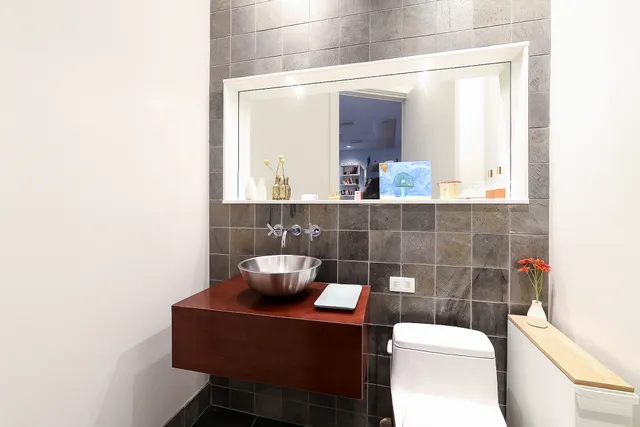 $1,299,500 | 60 Broadway, Unit 4Q | Williamsburg