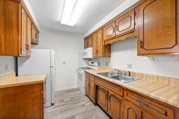 $720 | 100 Laurel Cove Drive, Unit 22, Hopkinsville, KY 42240