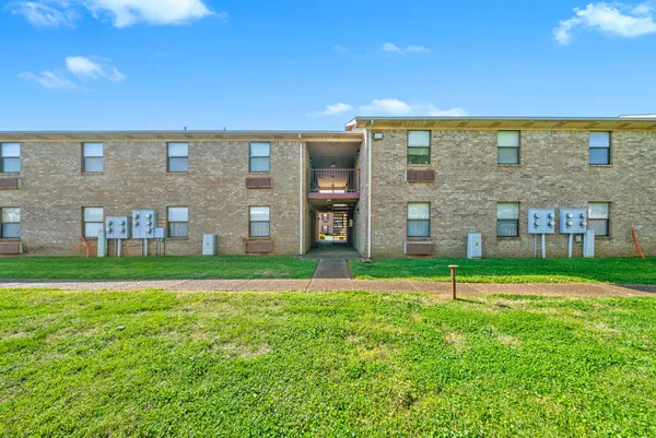 $720 | 100 Laurel Cove Drive, Unit 22, Hopkinsville, KY 42240