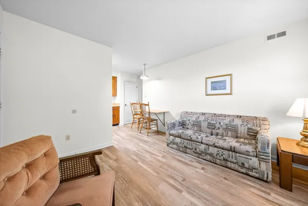 $720 | 100 Laurel Cove Drive, Unit 22, Hopkinsville, KY 42240