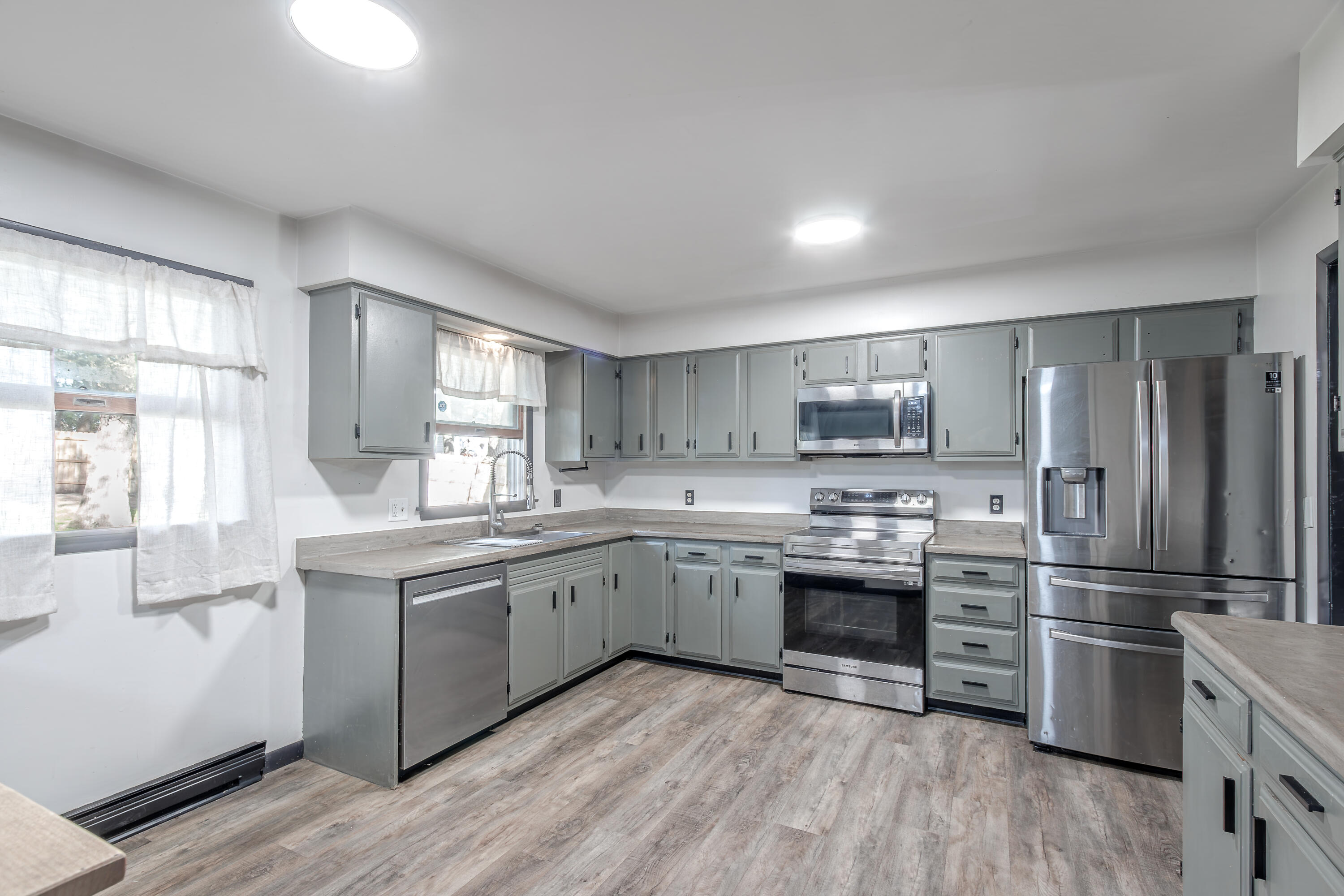 5522 East 989 North Demotte, IN 46310 - Photo 5 of 29 3000x2000