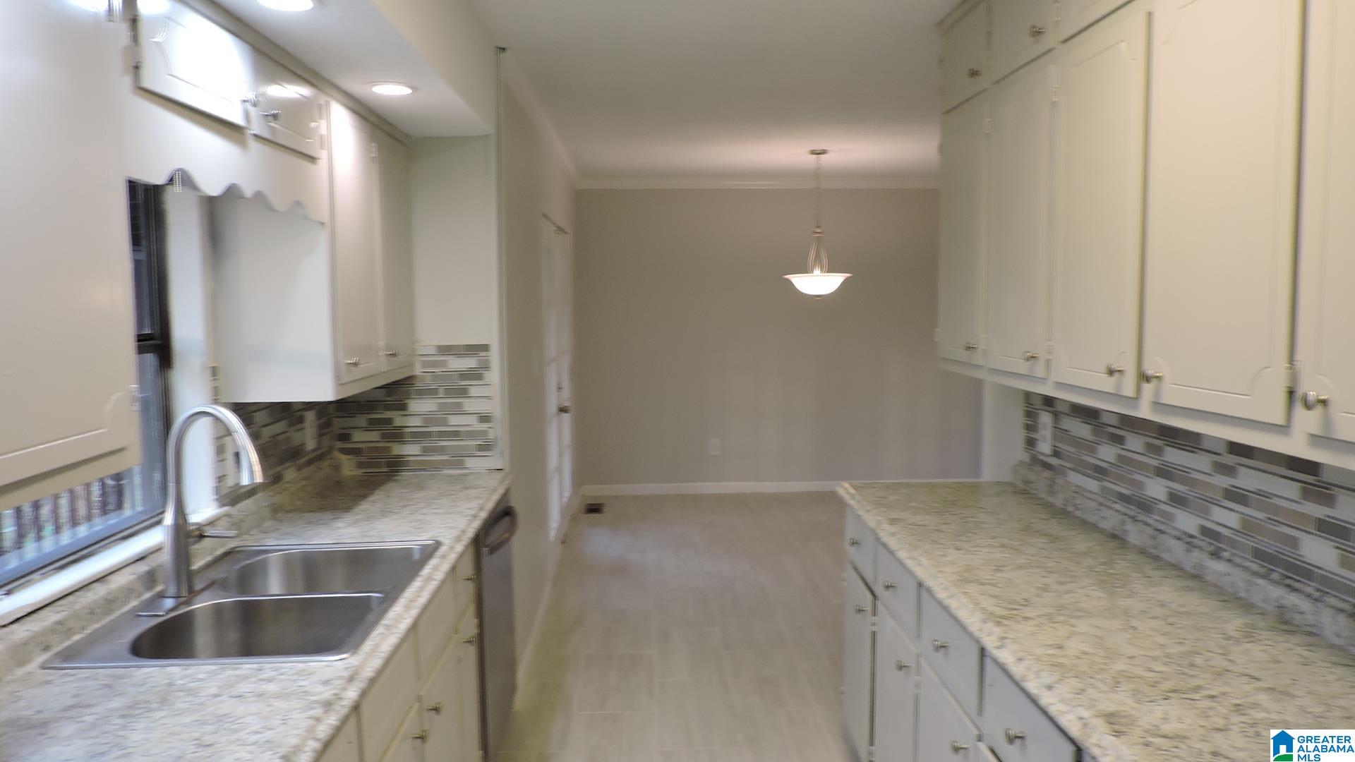5422 Saddle Ridge Lane Pinson, AL 35126 - Photo 11 of 24