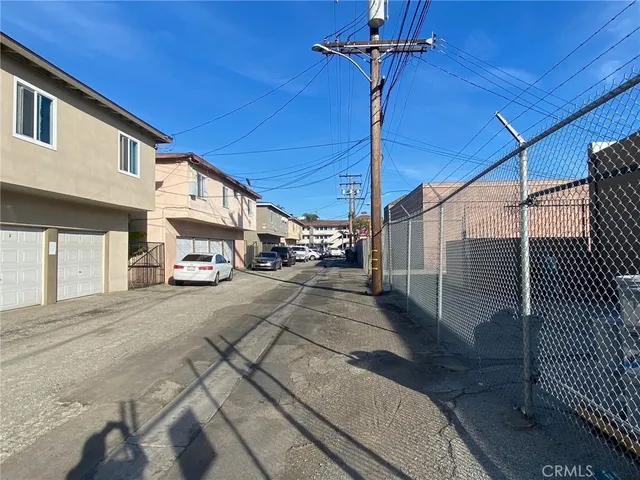 $1,450,000 | 3420 East 67th Street, Long Beach, CA 90805