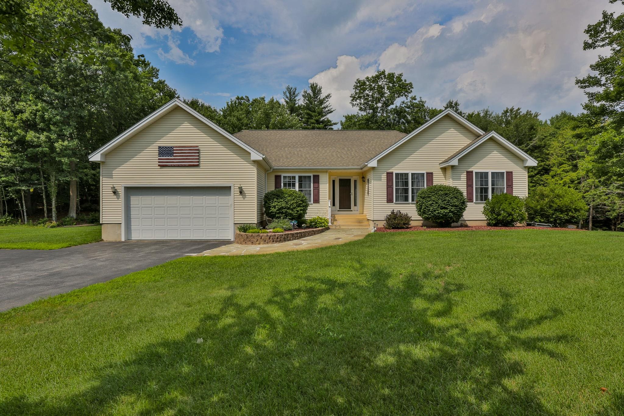 303 Lords Mill Road Epsom, NH 03234 - Photo 3 of 57