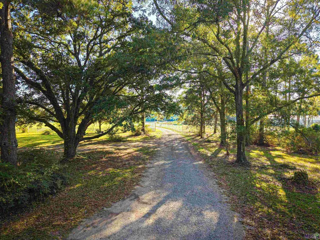 $2,200,000 | 1518 La Highway, Slaughter, LA 70777