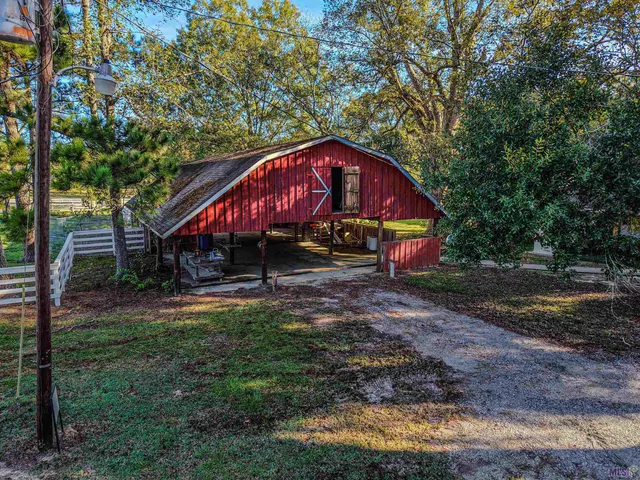 $2,200,000 | 1518 La Highway, Slaughter, LA 70777
