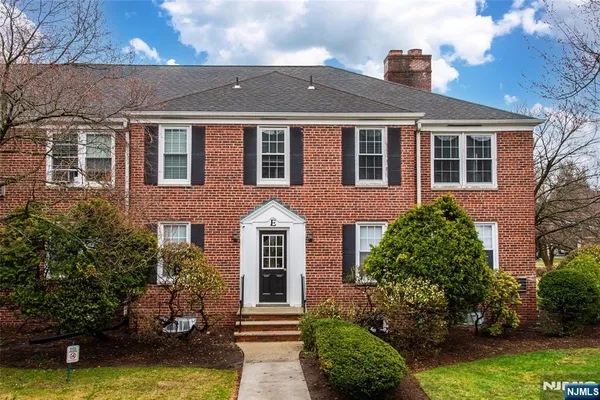 $299,000 | 101 Gates Avenue, Unit C007E, Montclair, NJ 07042