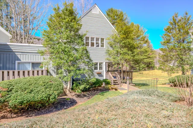 a house view with a outdoor space