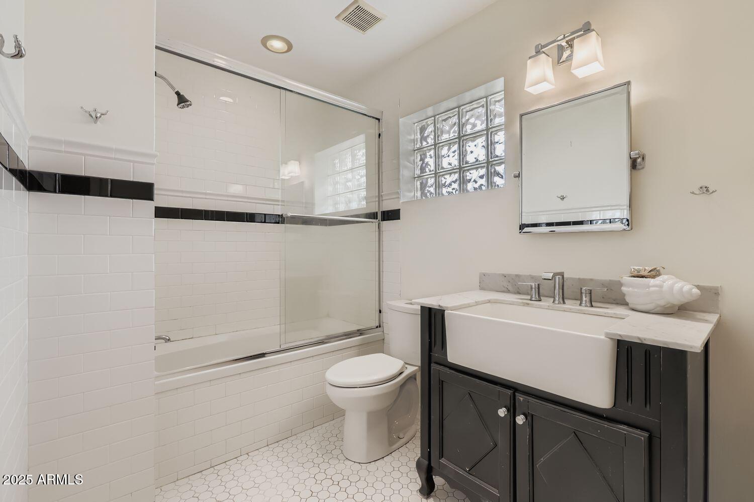 8032 North 10th Avenue Phoenix, AZ 85021 - Photo 15 of 23 Bathroom 2