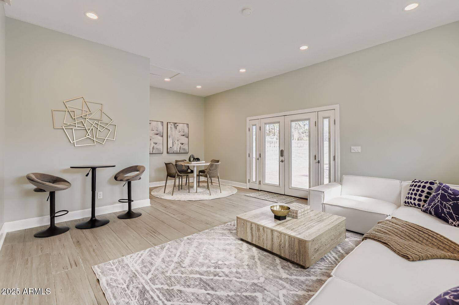8032 North 10th Avenue Phoenix, AZ 85021 - Photo 19 of 23 Casita Living Room
