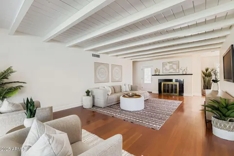 $1,095,000 | 8032 North 10th Avenue, Phoenix, AZ 85021