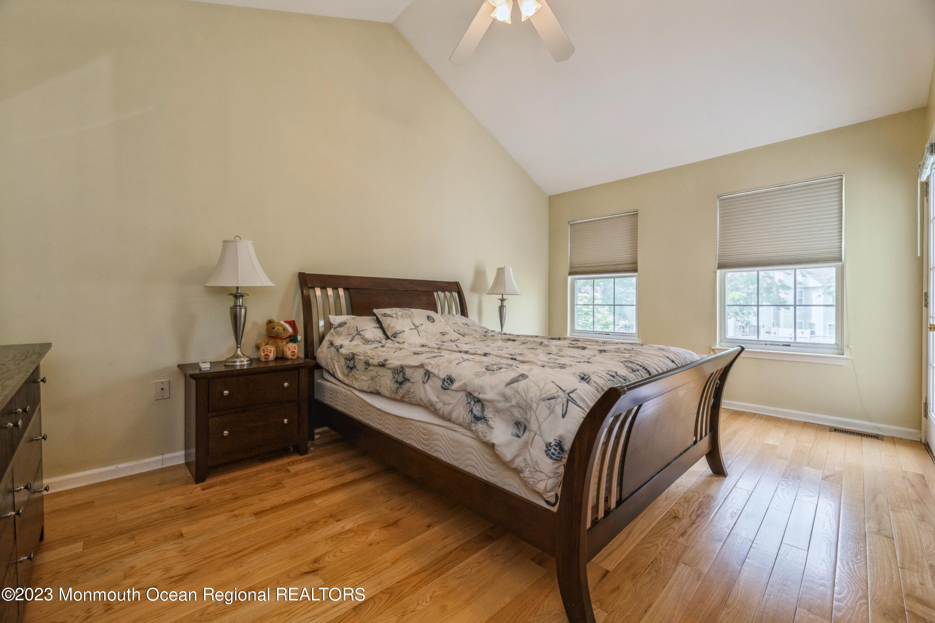 28 Painted Wagon Road Holmdel, NJ 07733 - Photo 16 of 30 Mstr BR