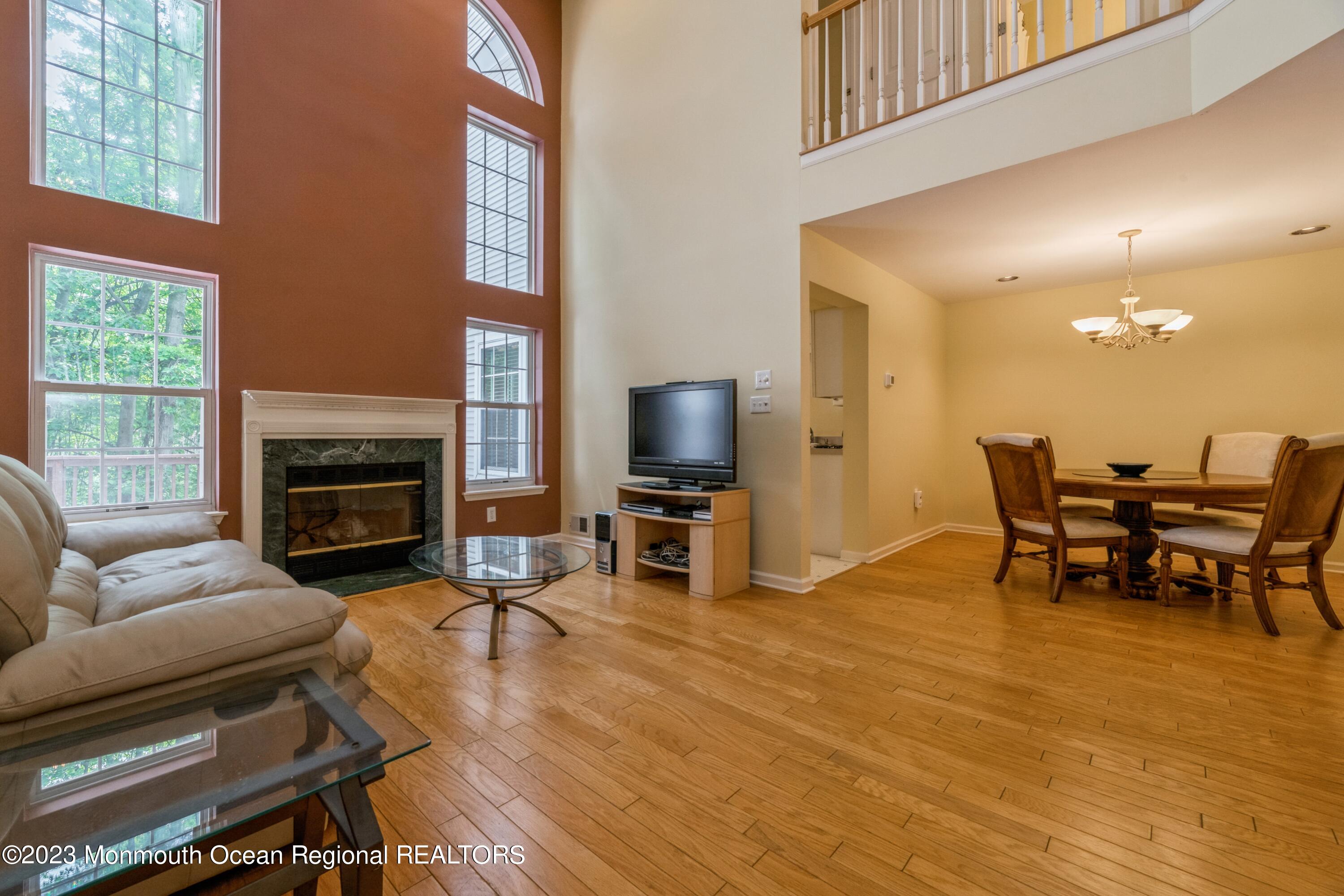 28 Painted Wagon Road Holmdel, NJ 07733 - Photo 9 of 30 1st Fl