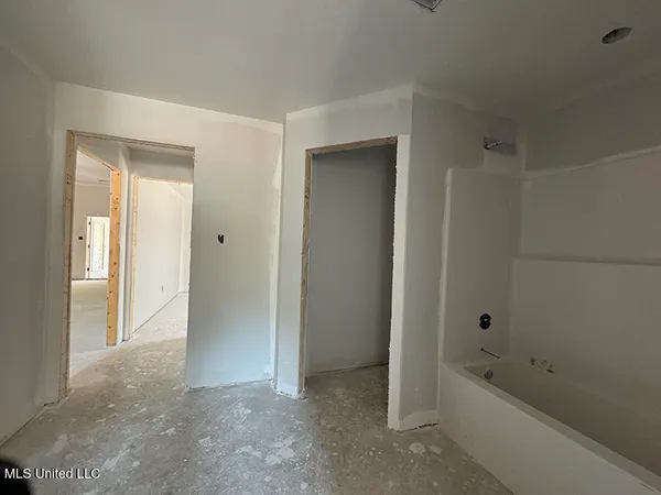 $358,900 | 4269 Olivia Circle West, Olive Branch, MS 38654