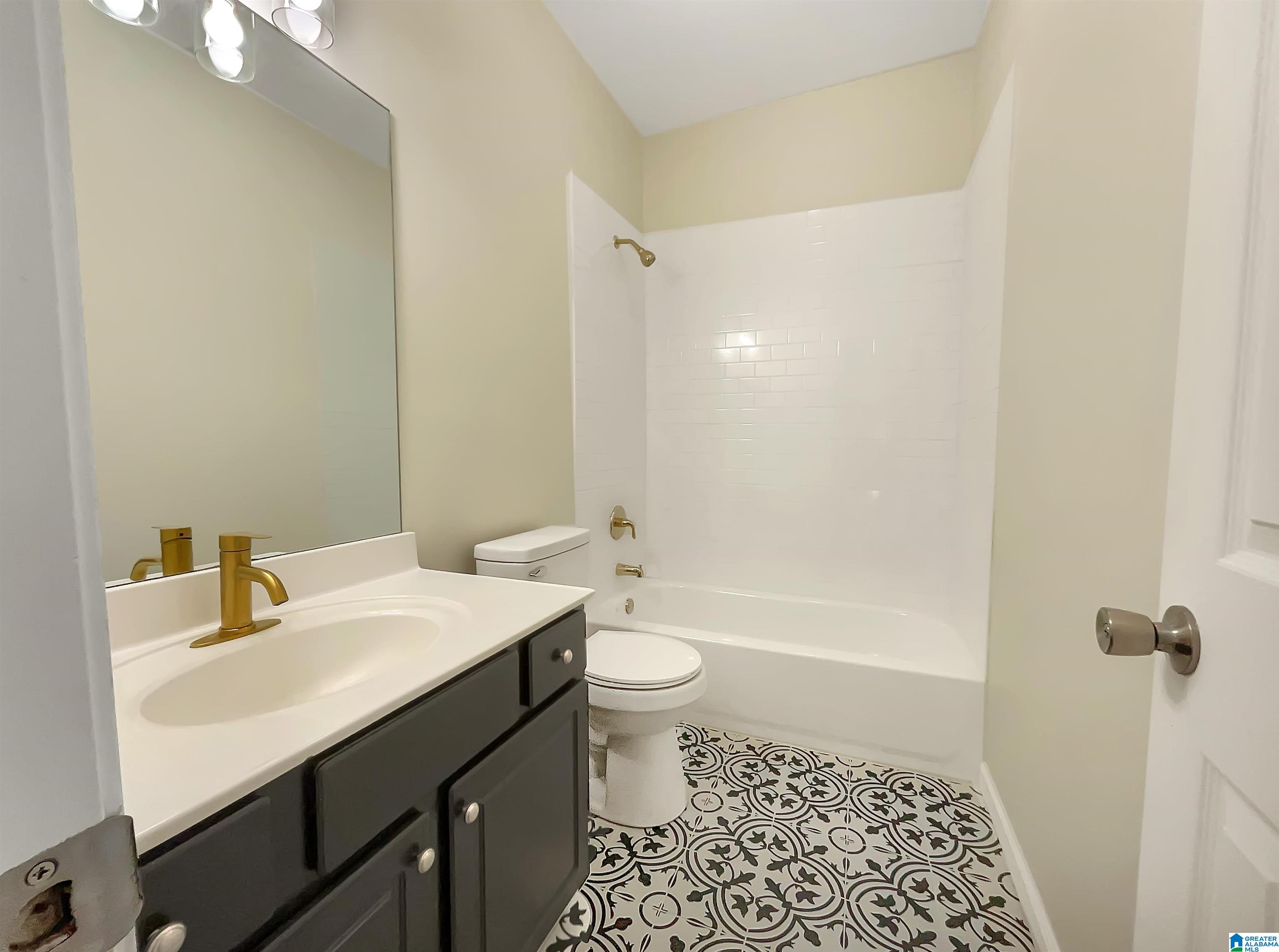 400 Wynlake Lane Alabaster, AL 35007 - Photo 13 of 20