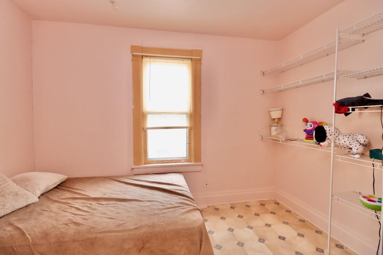 333 Robert Street Fort Atkinson, WI 53538 - Photo 4 of 20