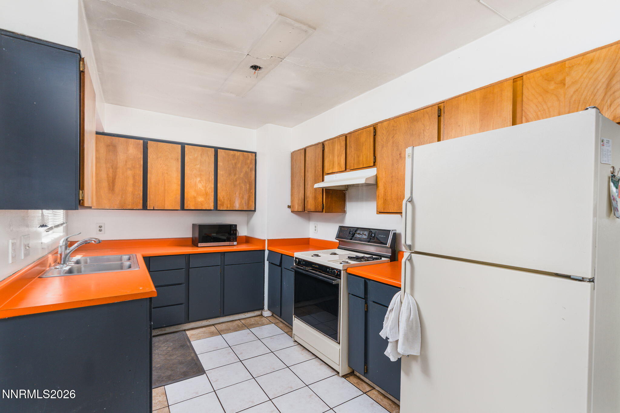 1370 Castle Way Reno, NV 89512 - Photo 10 of 21 IMG_2792