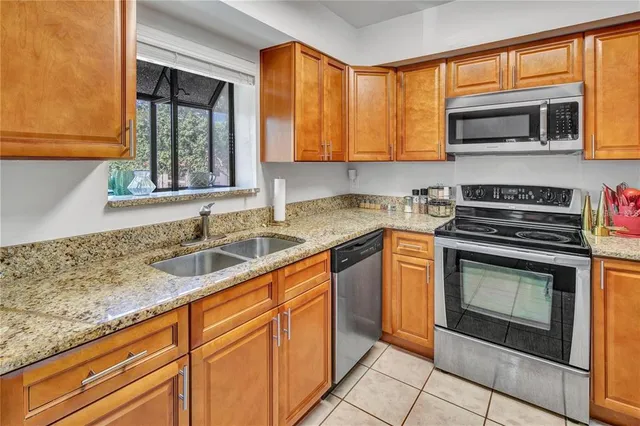 $2,100 | 1808 Hammock Pine Boulevard, Unit 1808, Clearwater, FL 33761