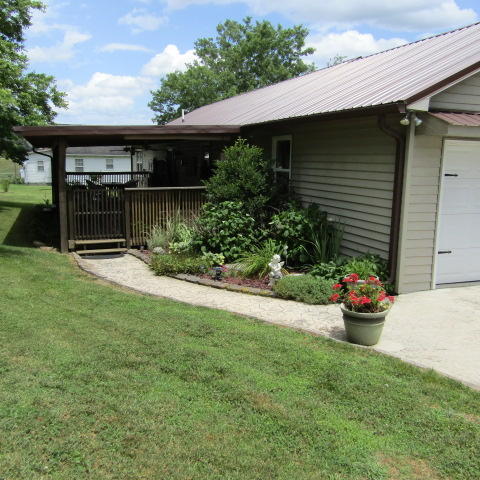 494 Wilson Gap Road Speedwell, TN 37870 - Photo 5 of 24 IMG_3022