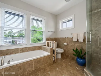 $850,000 | 5002 North Central Park Avenue, Chicago, IL 60625