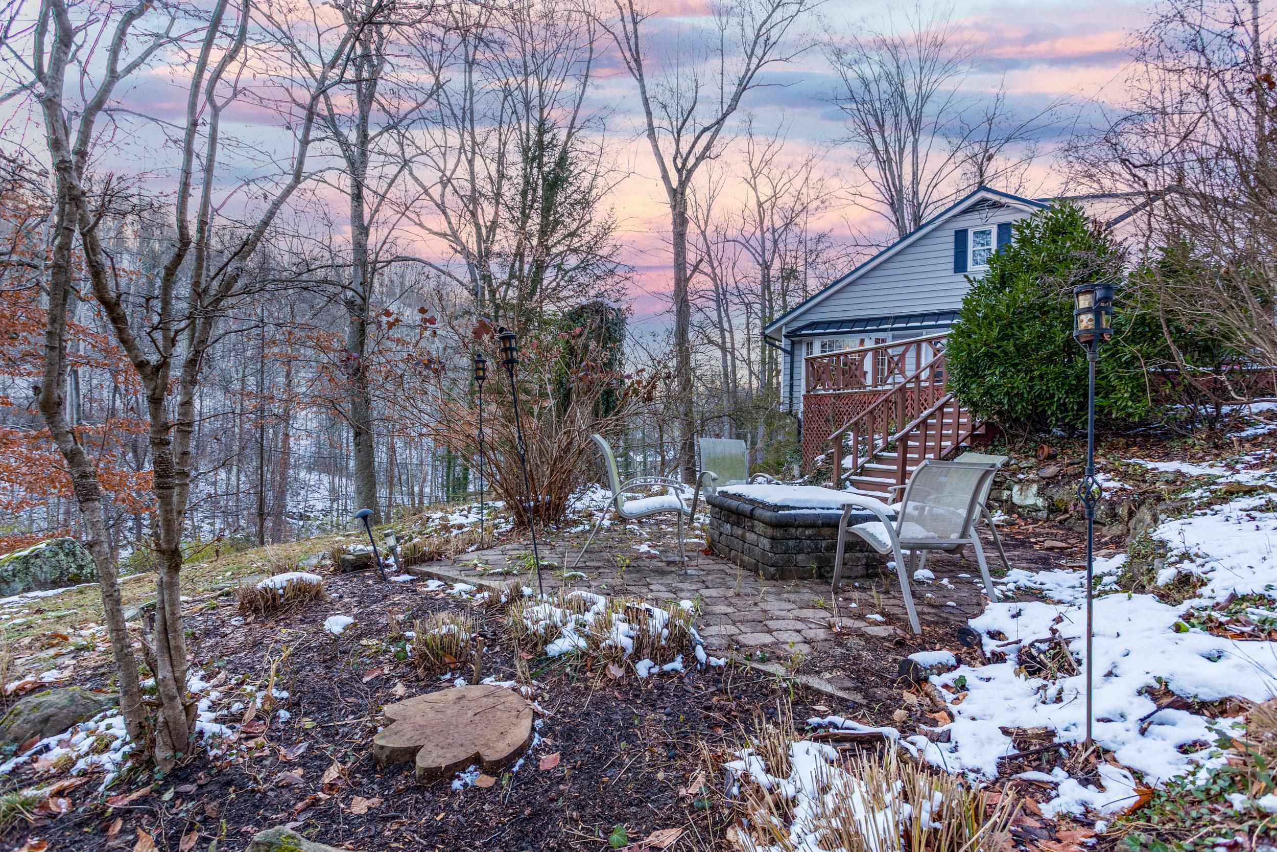 2082 Miller Road Huntington, WV 25701 - Photo 8 of 31 Gallery Image 8