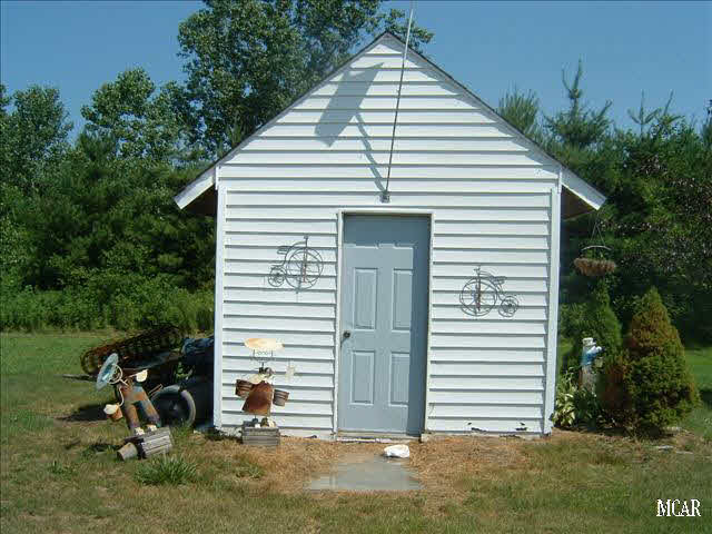 9835 Ferder Road Maybee, MI 48159 - Photo 18 of 20 Shed