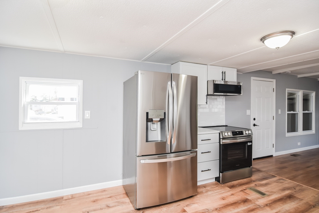181 Boston Post Road East, Unit 26 Marlborough, MA 01752 - Photo 9 of 36 Gallery Image 9
