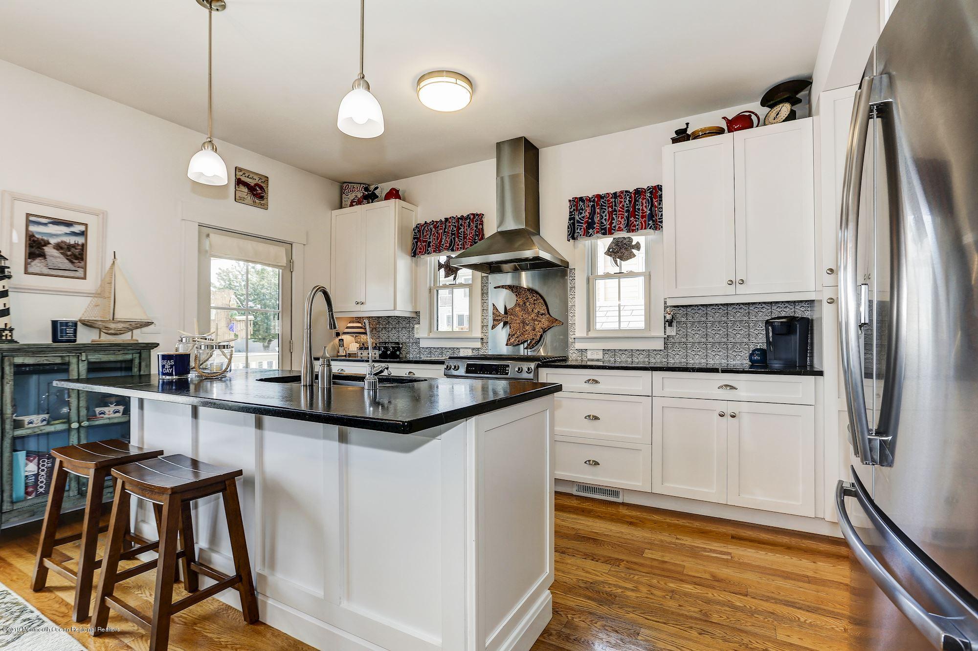 11 Mary Alice Road Manahawkin, NJ 08050 - Photo 13 of 42 KITCHEN