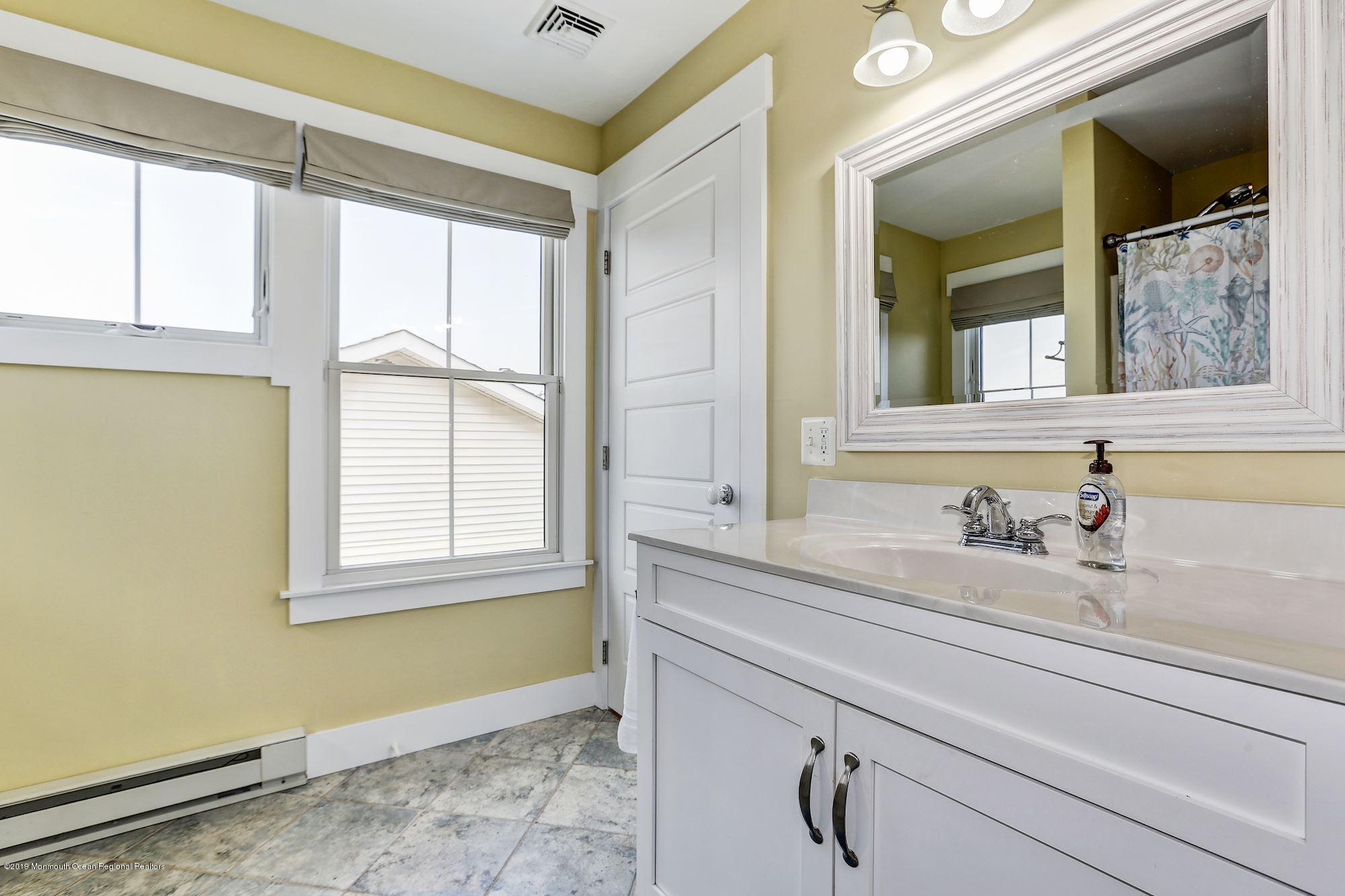 11 Mary Alice Road Manahawkin, NJ 08050 - Photo 28 of 42 MASTER BTH