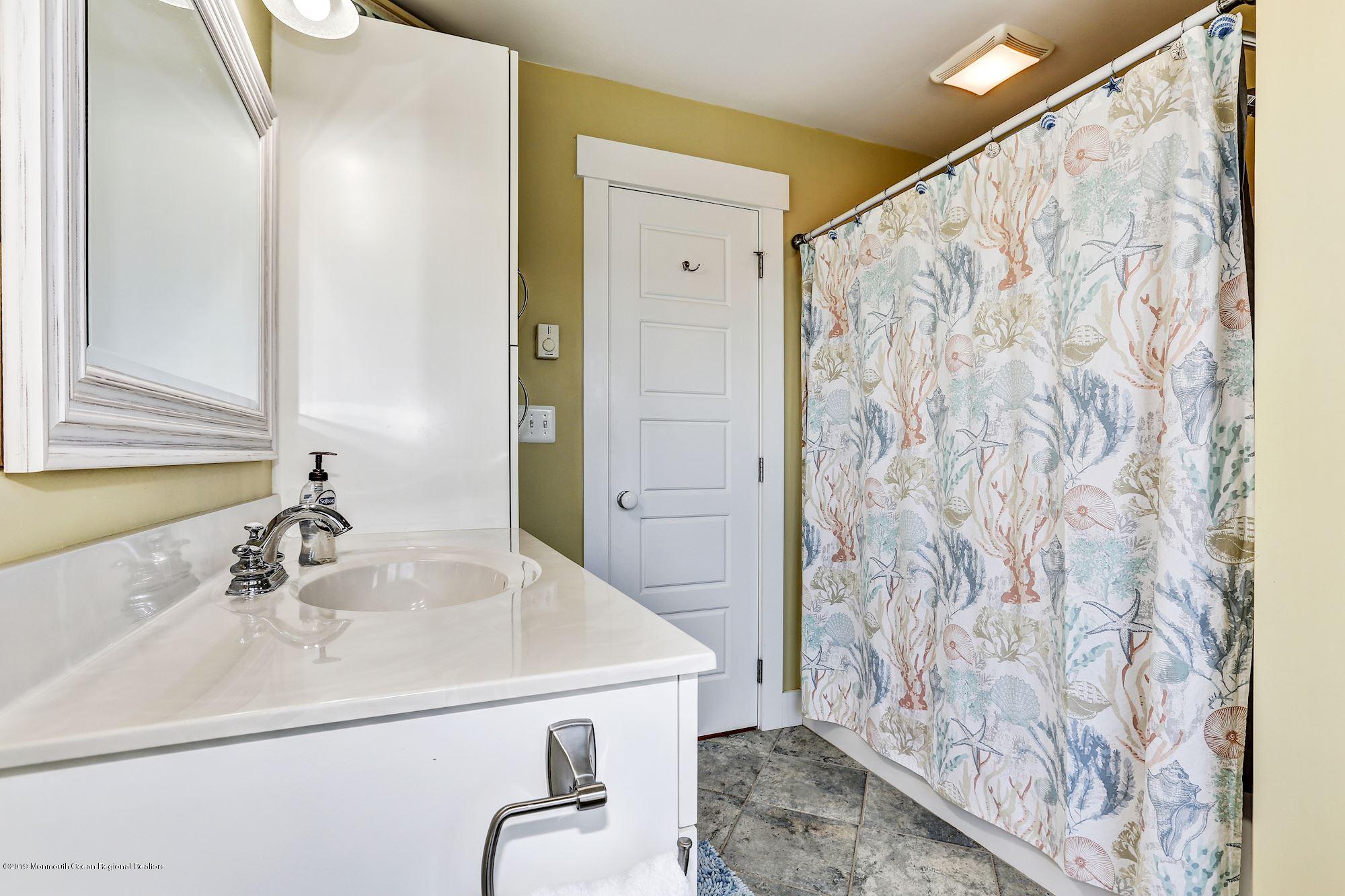 11 Mary Alice Road Manahawkin, NJ 08050 - Photo 29 of 42 FULL MASTER BTH