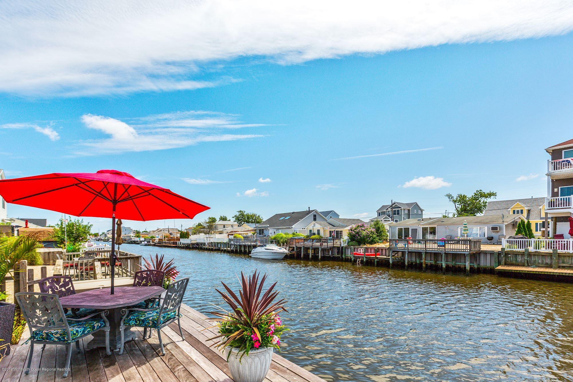 11 Mary Alice Road Manahawkin, NJ 08050 - Photo 3 of 42 DECK VIEWS