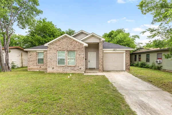 $1,900 | 2836 Kilburn Avenue, Dallas, TX 75216