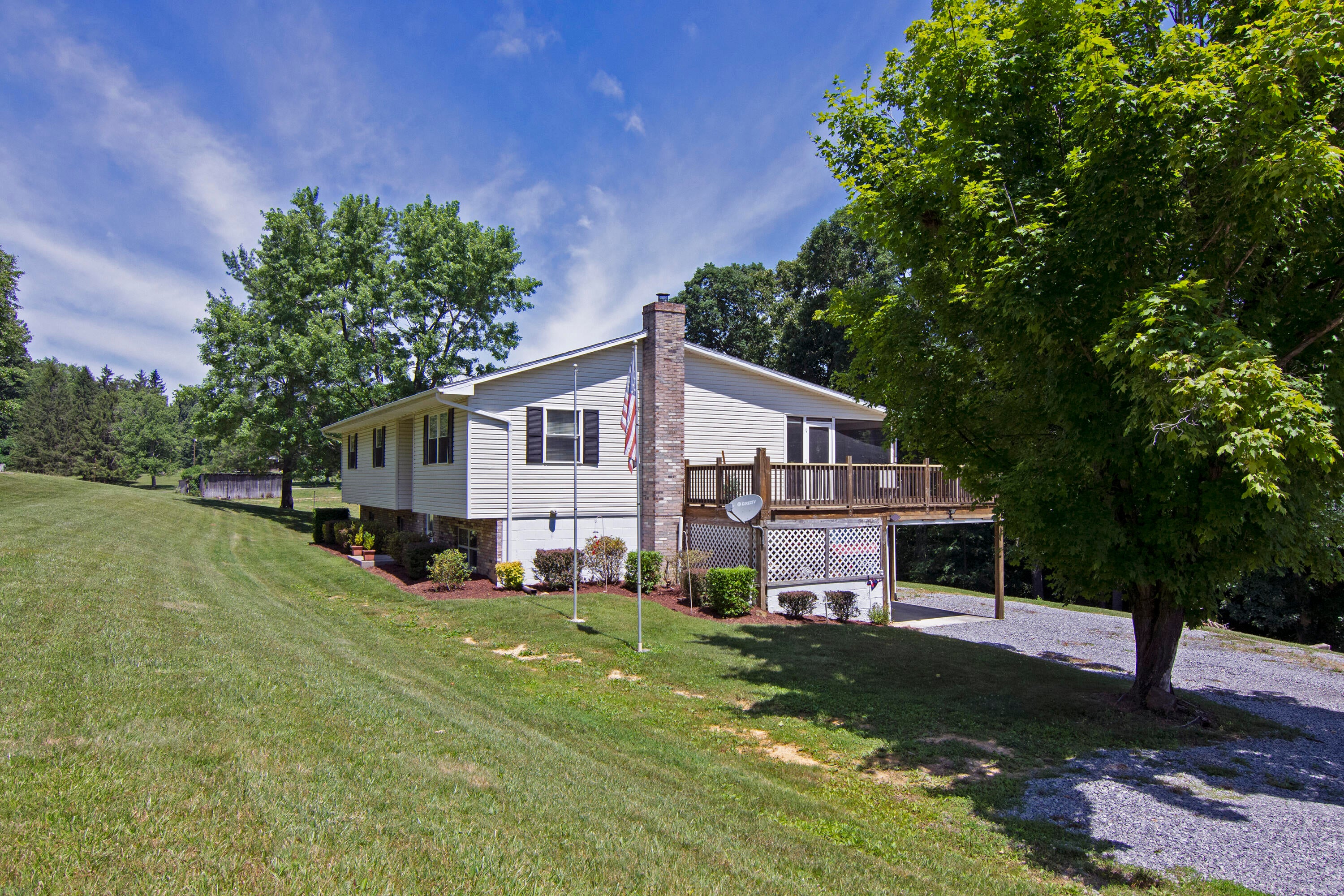 1908 Pine Grove Road Lindside, WV 24951 - Photo 4 of 72 Gallery Image 4